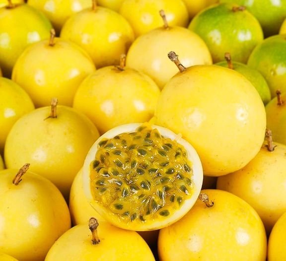 Fresh passion fruit (Organic fruits) - Image 2