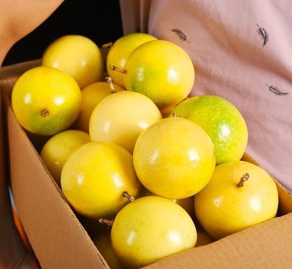 Fresh passion fruit (Organic fruits) - Image 3